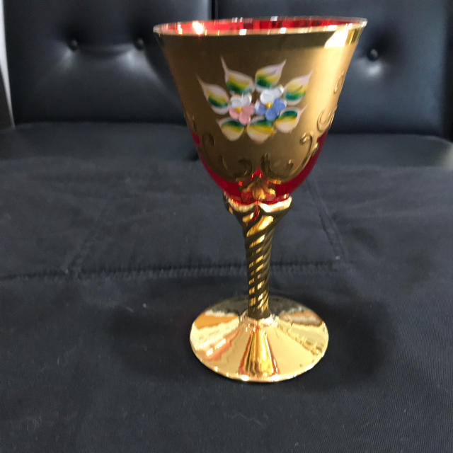ベネチアン ワイングラス 赤 金彩陶花飾り イタリア製 極美品 独特の