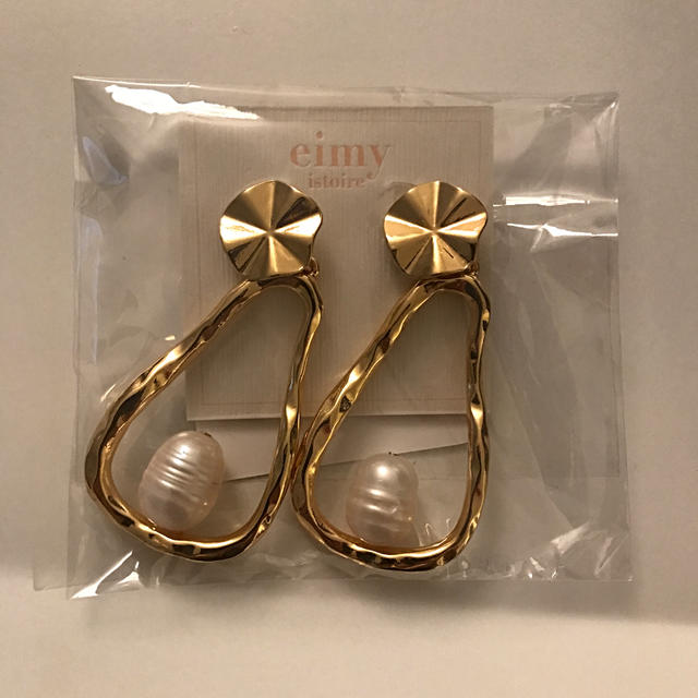 eimy istoire(エイミーイストワール)の♡eimy istoire♡モンローパールゴールドピアス♡ レディースのアクセサリー(ピアス)の商品写真