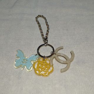 CHANEL お花キーホルダー カメリア flacomercio.com.br