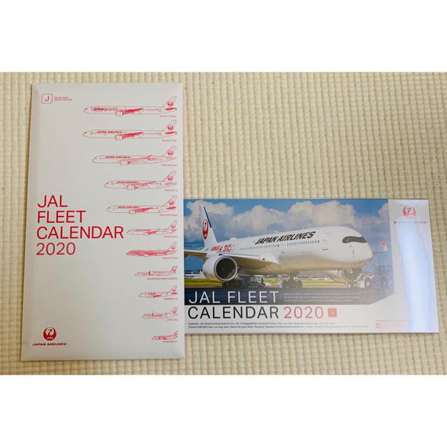 JAL(日本航空)(ジャル(ニホンコウクウ))の【JAL日本航空】卓上カレンダー非売品　2020 インテリア/住まい/日用品の文房具(カレンダー/スケジュール)の商品写真