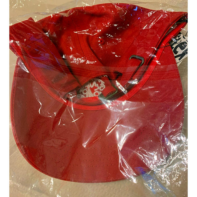 WEGO(ウィゴー)の【新品未使用】　パームツリー　赤　キャップ　帽子 メンズの帽子(キャップ)の商品写真