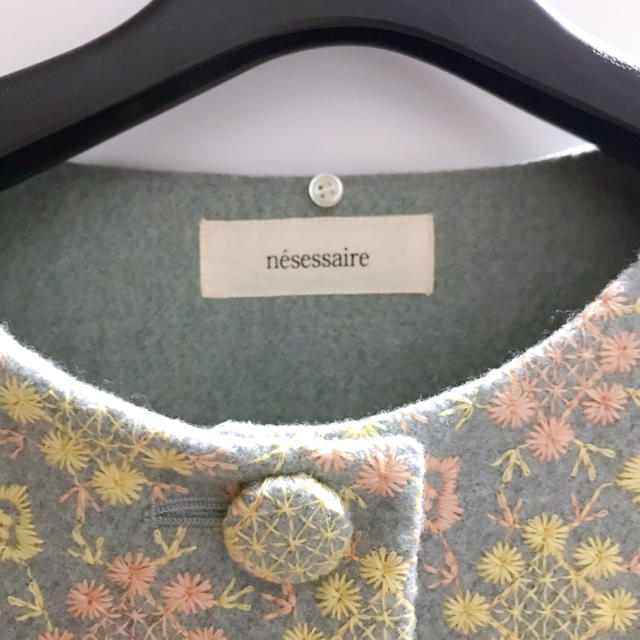 franche lippee(フランシュリッペ)のネセセア　コンペイトウの花刺繍コート レディースのジャケット/アウター(ロングコート)の商品写真
