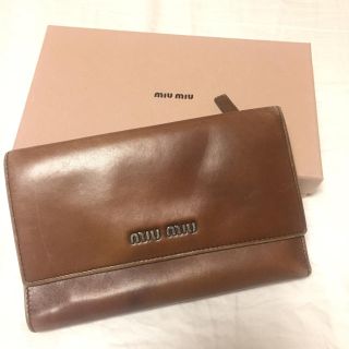 ミュウミュウ(miumiu)のmiumiu 長財布(財布)