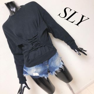 スライ(SLY)のSLY＊FRONT LACE UP SW TOPS (トレーナー/スウェット)