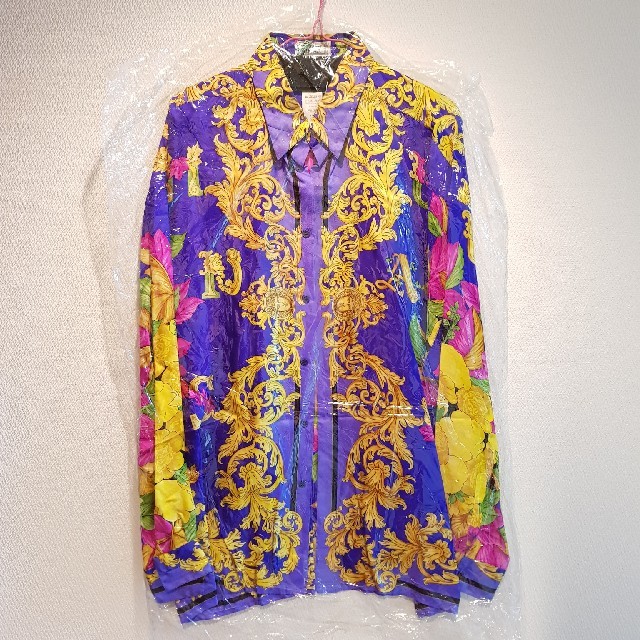 Gianni Versace(ジャンニヴェルサーチ)のGIANNI VERSACE SILK 100 SHIRT  メンズのトップス(シャツ)の商品写真