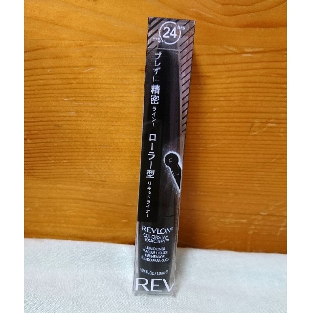 REVLON(レブロン)のREVLON リキッドアイライナー コスメ/美容のベースメイク/化粧品(アイライナー)の商品写真