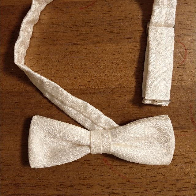Yumi Katsura 桂由美 蝶ネクタイ ペイズリー柄 結婚式 二次会の通販 By あらごしみかん ユミカツラならラクマ