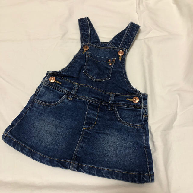 ZARA KIDS(ザラキッズ)のデニムサロペット キッズ/ベビー/マタニティのベビー服(~85cm)(ワンピース)の商品写真