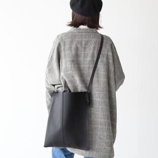 ヤエカ(YAECA)の新品未使用 19AW still by hand レザーバッグ(ショルダーバッグ)