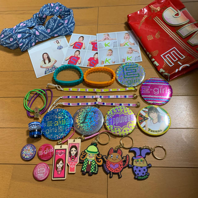 E-girlsのグッズ