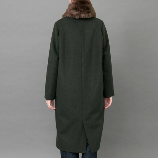 KBF(ケービーエフ)のKBF ファーティペットコート グリーン レディースのジャケット/アウター(ロングコート)の商品写真