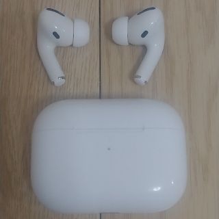 アップル(Apple)の【美品】AirPods Pro Apple(ヘッドフォン/イヤフォン)