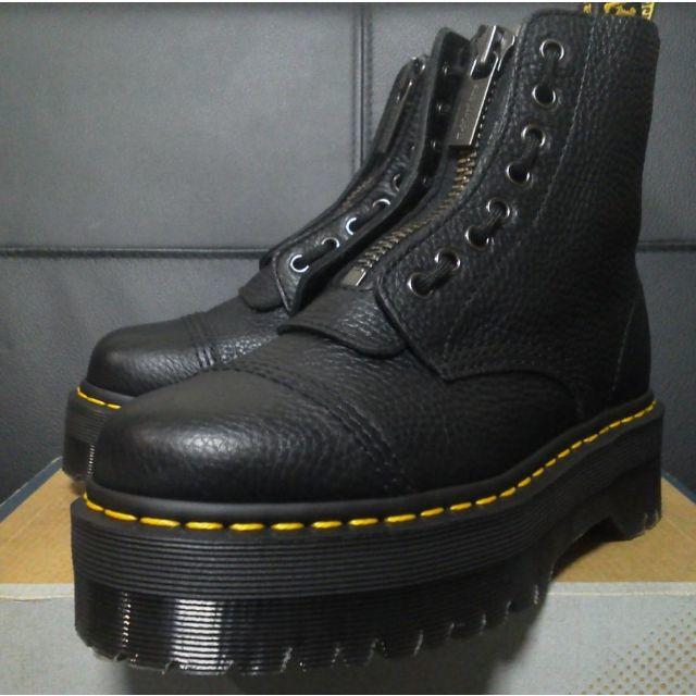 Dr.Martens(ドクターマーチン)の【専用】Dr.Martens SINCLAIR UK5 黒 厚底 8ホール レディースの靴/シューズ(ブーツ)の商品写真