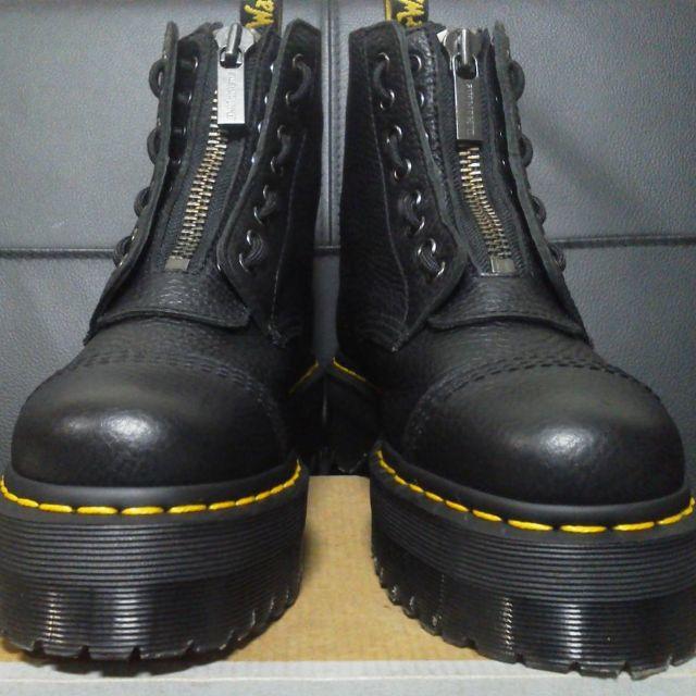 Dr.Martens(ドクターマーチン)の【専用】Dr.Martens SINCLAIR UK5 黒 厚底 8ホール レディースの靴/シューズ(ブーツ)の商品写真