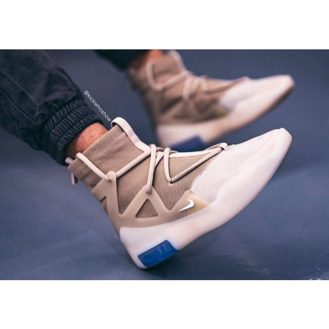 FEAR OF GOD(フィアオブゴッド)の27cm Nike Air Fear Of God 1 OATMEAL メンズの靴/シューズ(スニーカー)の商品写真