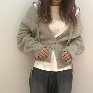 アメリヴィンテージ(Ameri VINTAGE)の美品　　little suzie  2wayニット(ニット/セーター)