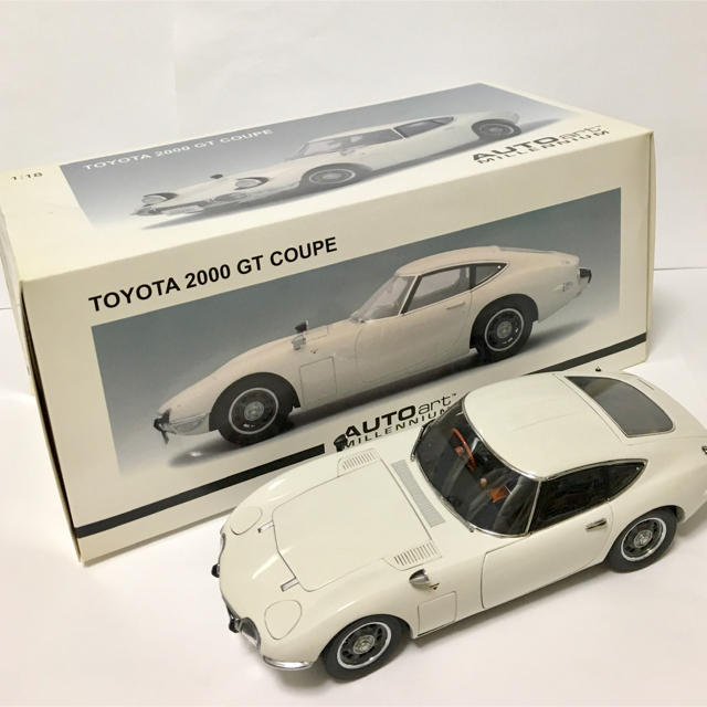 絶版未展示品オートアート1/18 トヨ2000GT 24HRS FUJI1967 直販割引品