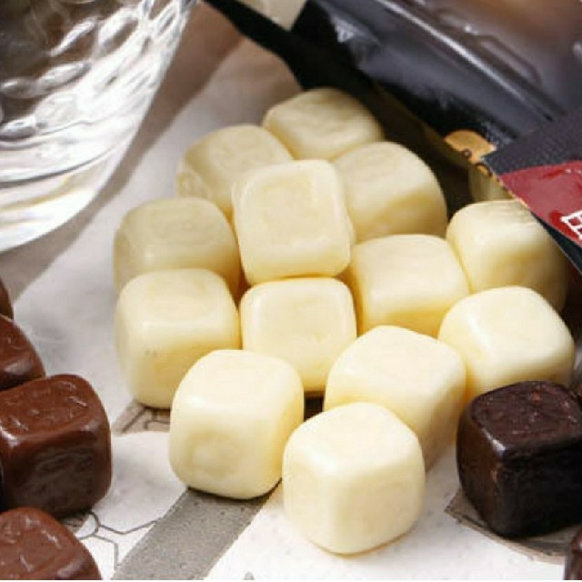 SARAYA(サラヤ)のSARAYA ラカント低糖質ショコラ 6袋 食品/飲料/酒の食品(菓子/デザート)の商品写真