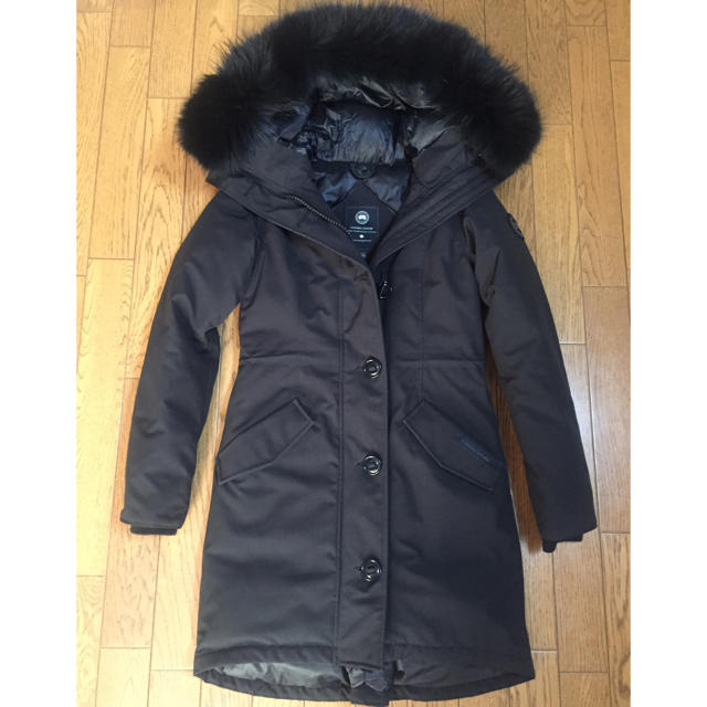 CANADA GOOSE(カナダグース)のレア　CANADA GOOSEカナダグース イエナ 別注　ロスクレア ダウン　 レディースのジャケット/アウター(ダウンジャケット)の商品写真