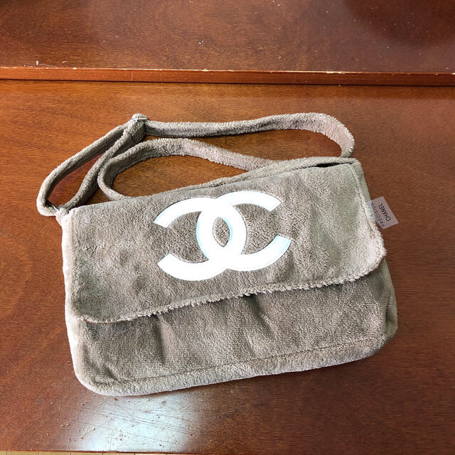 ショルダーバッグCHANEL ノベルティ　バッグ