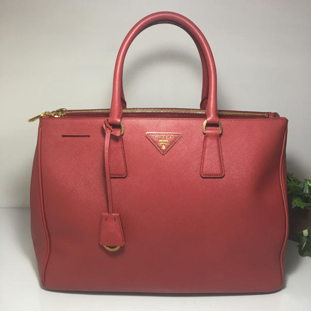 定価27万❤️Aランク✨PRADA プラダ ハンドバッグ サフィアーノ