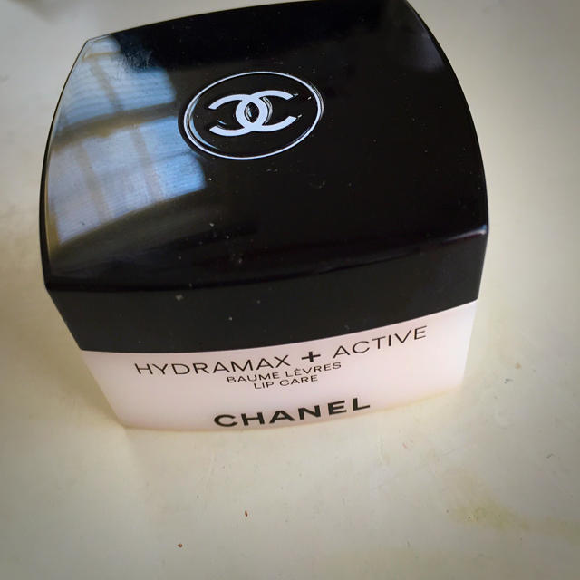 CHANEL(シャネル)のCHANEL リップトリートメント コスメ/美容のスキンケア/基礎化粧品(リップケア/リップクリーム)の商品写真