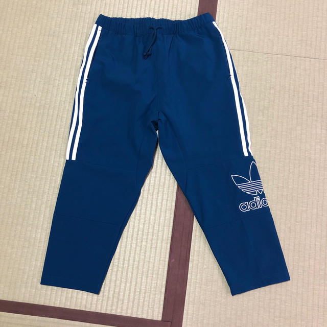 adidas クロップドパンツ　DX3859 FWF85 トレフォイル　三つ葉