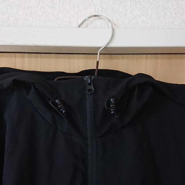 GU(ジーユー)の【野良黒さん専用】GU ウインドブレーカー フードあり メンズのジャケット/アウター(ナイロンジャケット)の商品写真