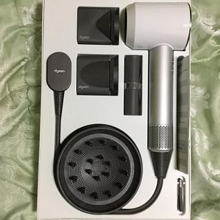 ダイソン(Dyson)のDyson supersonic  ドライヤー(ドライヤー)