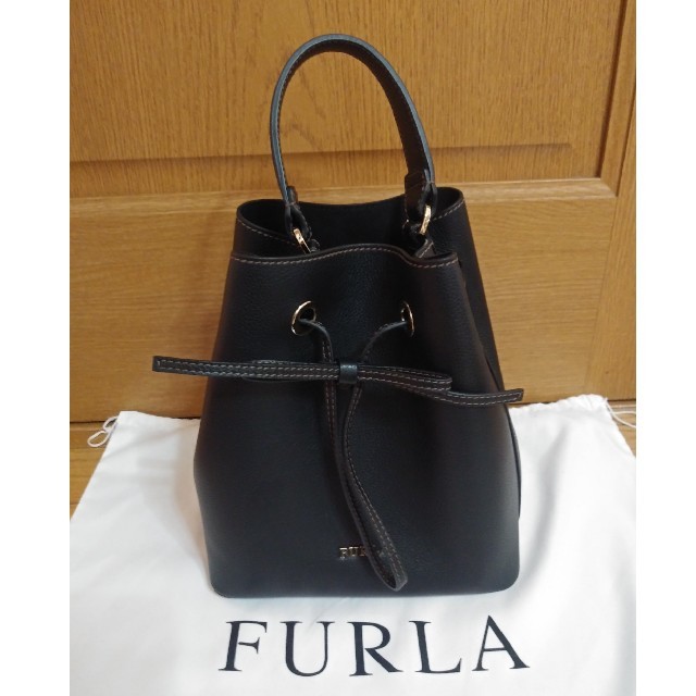 新品FURLA★フルラステイシー★2wayバケットショルダーバック