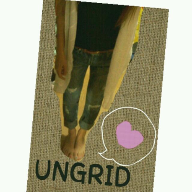 Ungrid(アングリッド)のUNGRIDﾌﾟﾘﾝﾄｸﾗｯｼｭﾃﾞﾆﾑ レディースのパンツ(デニム/ジーンズ)の商品写真