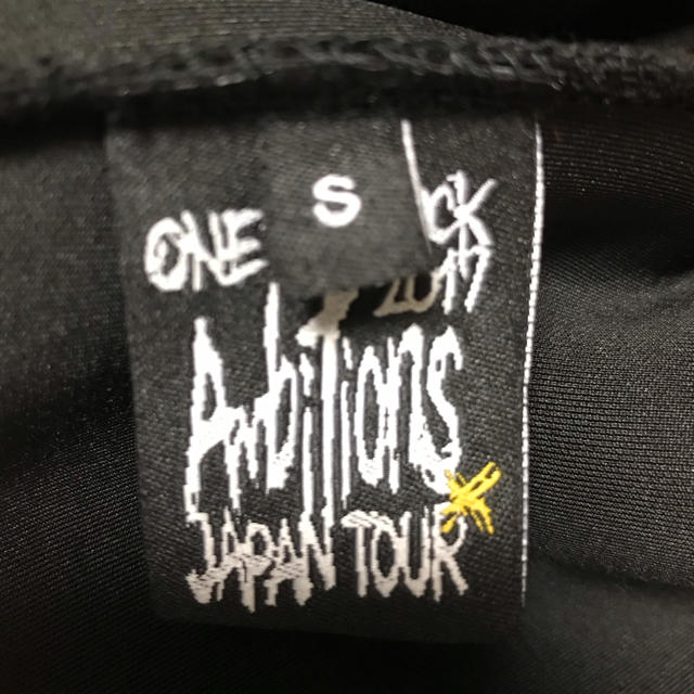 ONE OK ROCK(ワンオクロック)の[美品]ONE OK ROCK Anbitions2017 パーカー レディースのトップス(パーカー)の商品写真