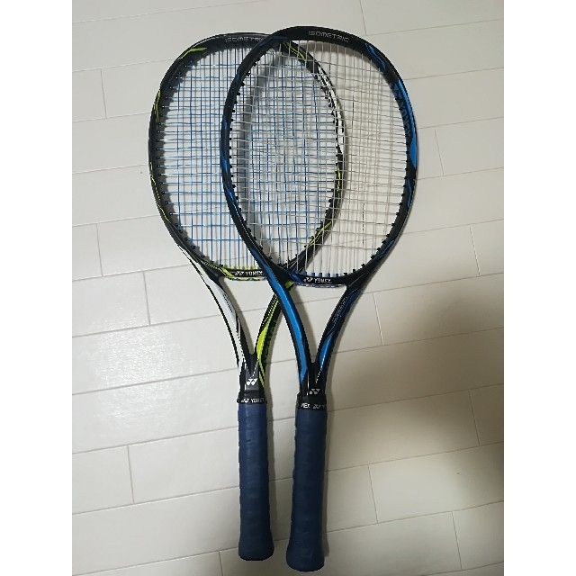 YONEX(ヨネックス)のYONEX硬式テニスラケット2本セット(kkkさん専用) スポーツ/アウトドアのテニス(ラケット)の商品写真