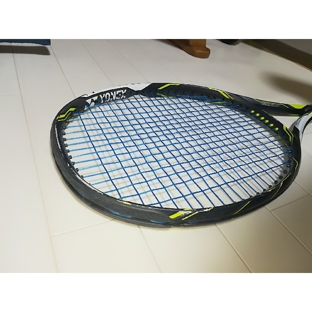 YONEX(ヨネックス)のYONEX硬式テニスラケット2本セット(kkkさん専用) スポーツ/アウトドアのテニス(ラケット)の商品写真