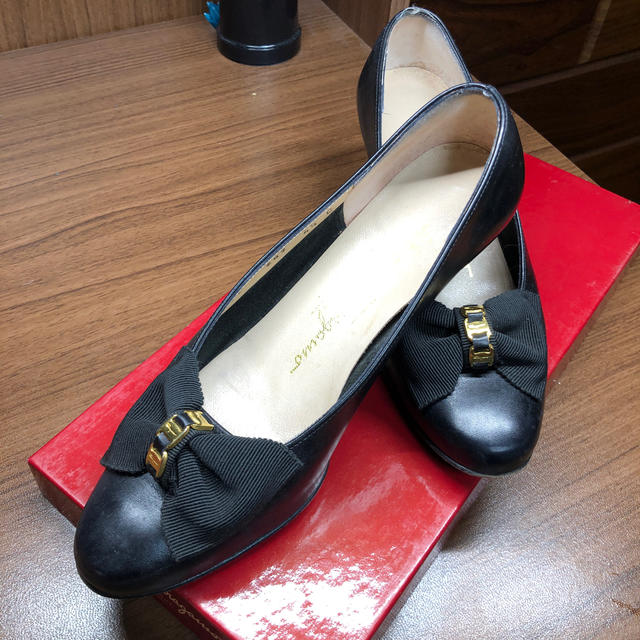 Salvatore Ferragamo(サルヴァトーレフェラガモ)のフェラガモ レディースの靴/シューズ(ハイヒール/パンプス)の商品写真