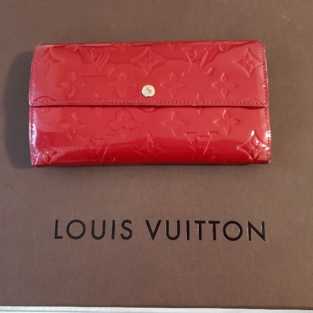 LOUIS VUITTON(ルイヴィトン)のLOUIS VUITTON　ヴェルニ　長財布 レディースのファッション小物(財布)の商品写真