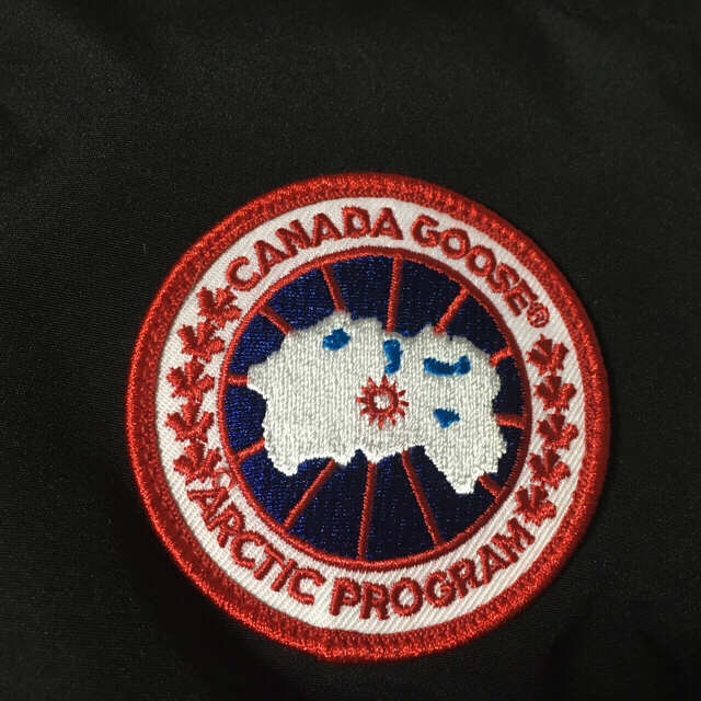 CANADA GOOSE(カナダグース)のカナダグース　GARSON VEST ブラック S メンズのジャケット/アウター(ダウンジャケット)の商品写真