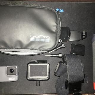 ゴープロ(GoPro)のGopro Hero7 Silver+アクセサリー(ビデオカメラ)