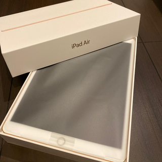 アイパッド(iPad)のipad air3 64GB ゴールド　Cellularモデル(タブレット)