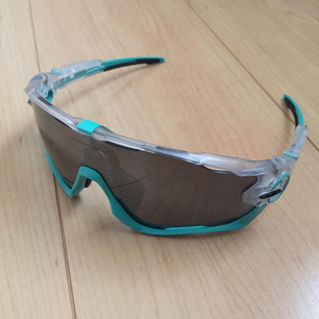 Oakley(オークリー)のoakley jawbreaker crystal pop ジョウブレイカー  スポーツ/アウトドアの自転車(ウエア)の商品写真