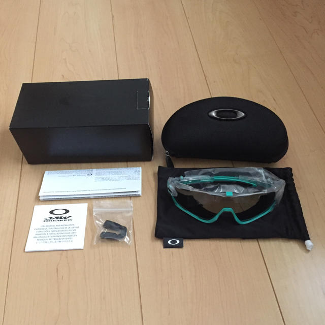 Oakley - oakley jawbreaker crystal pop ジョウブレイカー の通販 by tmshop|オークリーならラクマ 人気が高