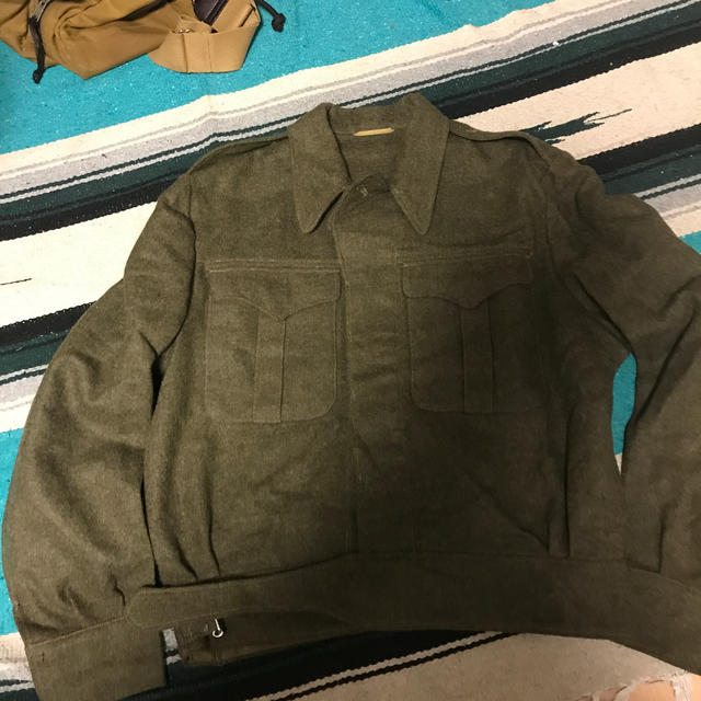 COMOLI(コモリ)のカナダ軍　バトルドレスジャケット　サイズ12 デッドストック メンズのジャケット/アウター(ミリタリージャケット)の商品写真