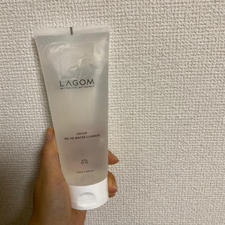 LAGOM CELLUP GEL to WATER CLEANSER(洗顔料)