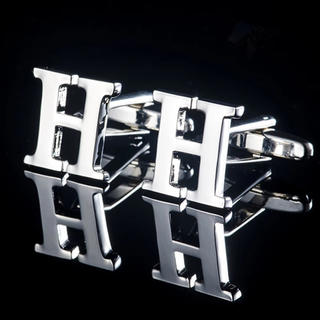 エルメス(Hermes)のH ロゴ  イニシャル  カフスボタン！(カフリンクス)