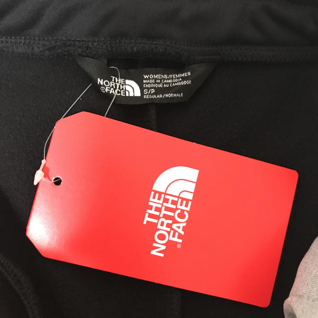 THE NORTH FACE(ザノースフェイス)の【日本レディースMサイズ相当】✨THE NORTH FACE✨  トラックパンツ レディースのパンツ(その他)の商品写真