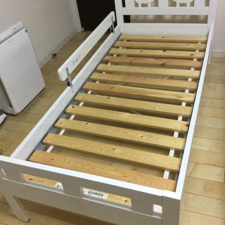 イケア(IKEA)のIKEA 子供用ベッド　フレームのみ(シングルベッド)