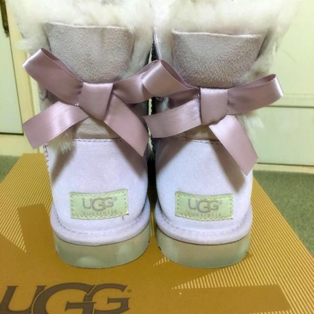 UGG(アグ)のUGG バックリボンムートンブーツ レディースの靴/シューズ(ブーツ)の商品写真