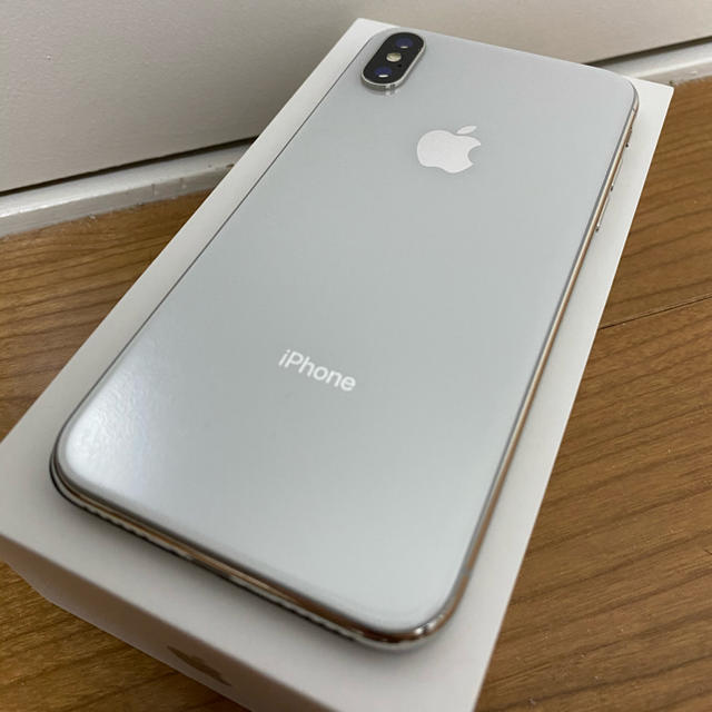 iPhone X シルバー　本体　256GBiPhone