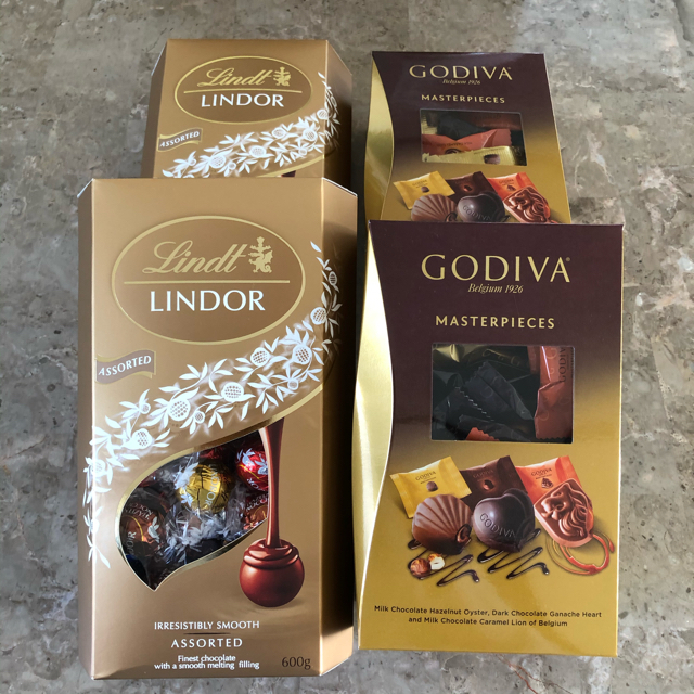 Lindt(リンツ)の✨リンツ  リンドール  & ゴディバ　マスターピース✨ 食品/飲料/酒の食品(菓子/デザート)の商品写真