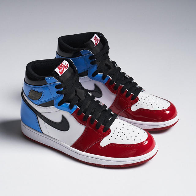 26cm NIKE AJ1 RETRO HIGH OG FEARLESS